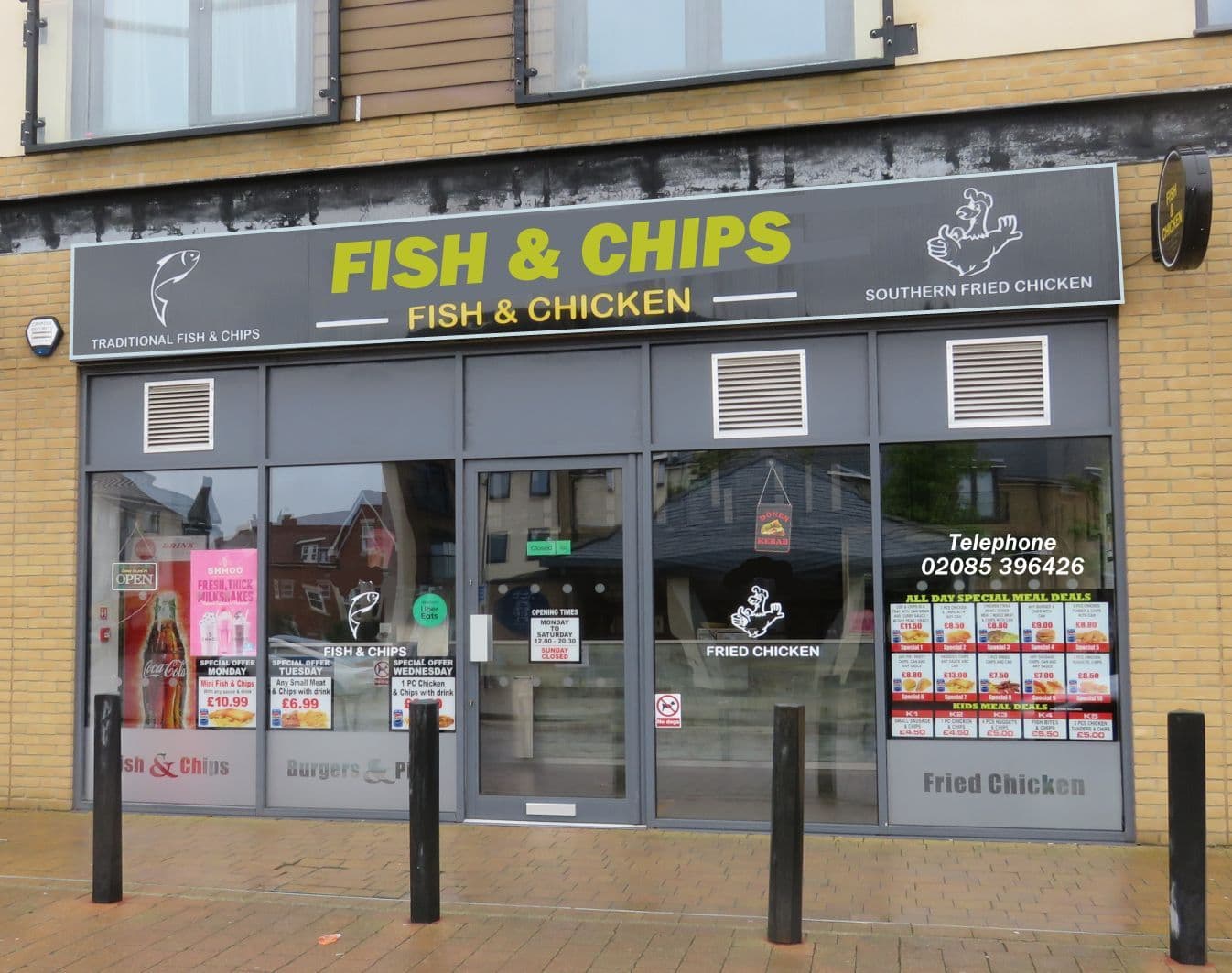 Immaculate fish & chip shop, superbly fitted & equipped throughout — Fish & chip shop for sale in Biggleswade, Bedfordshire