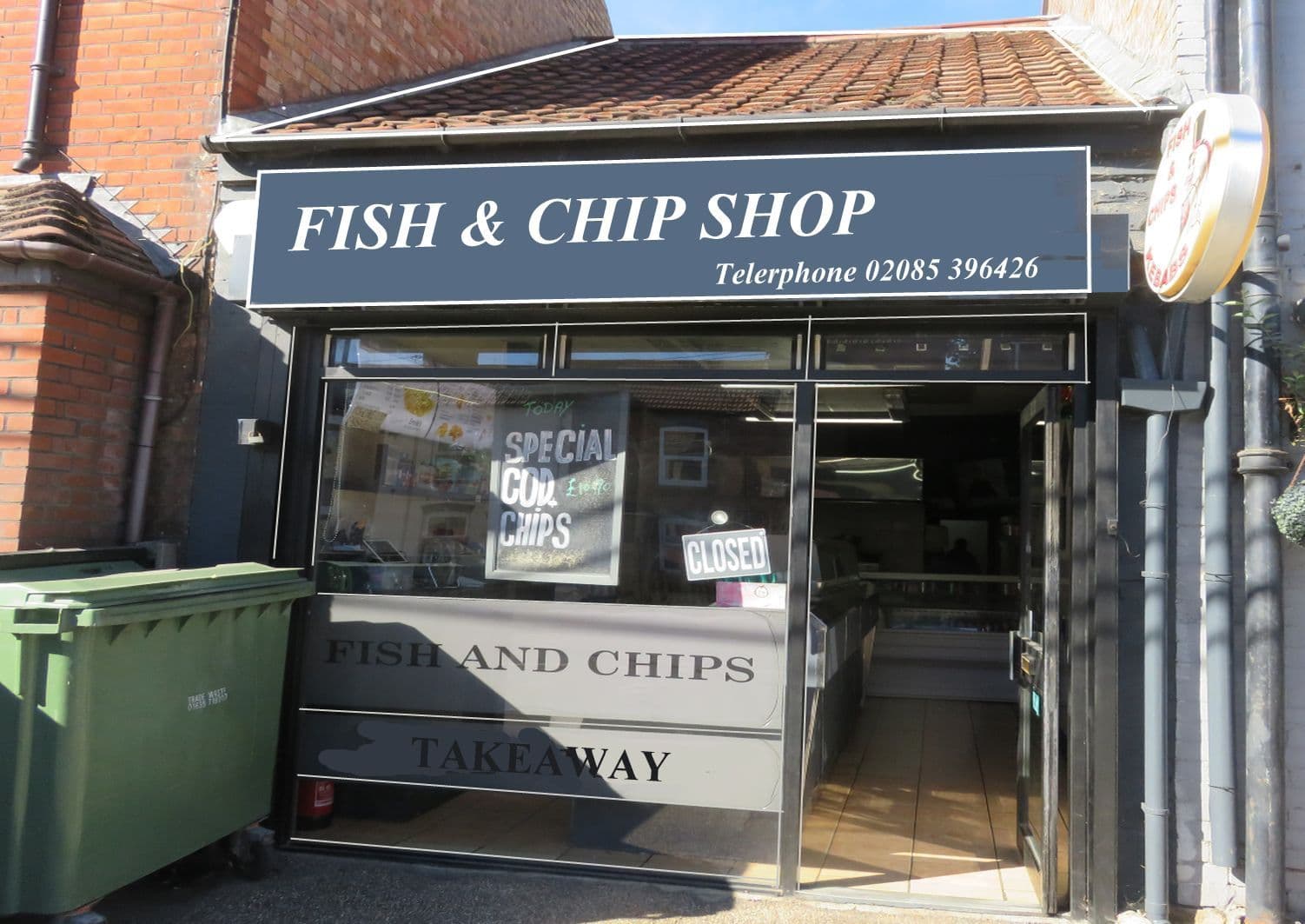 Established fish & chips takeaway with no deliveries and having 3 bedroom accommodation — Fish & chip shop for sale in Suffolk