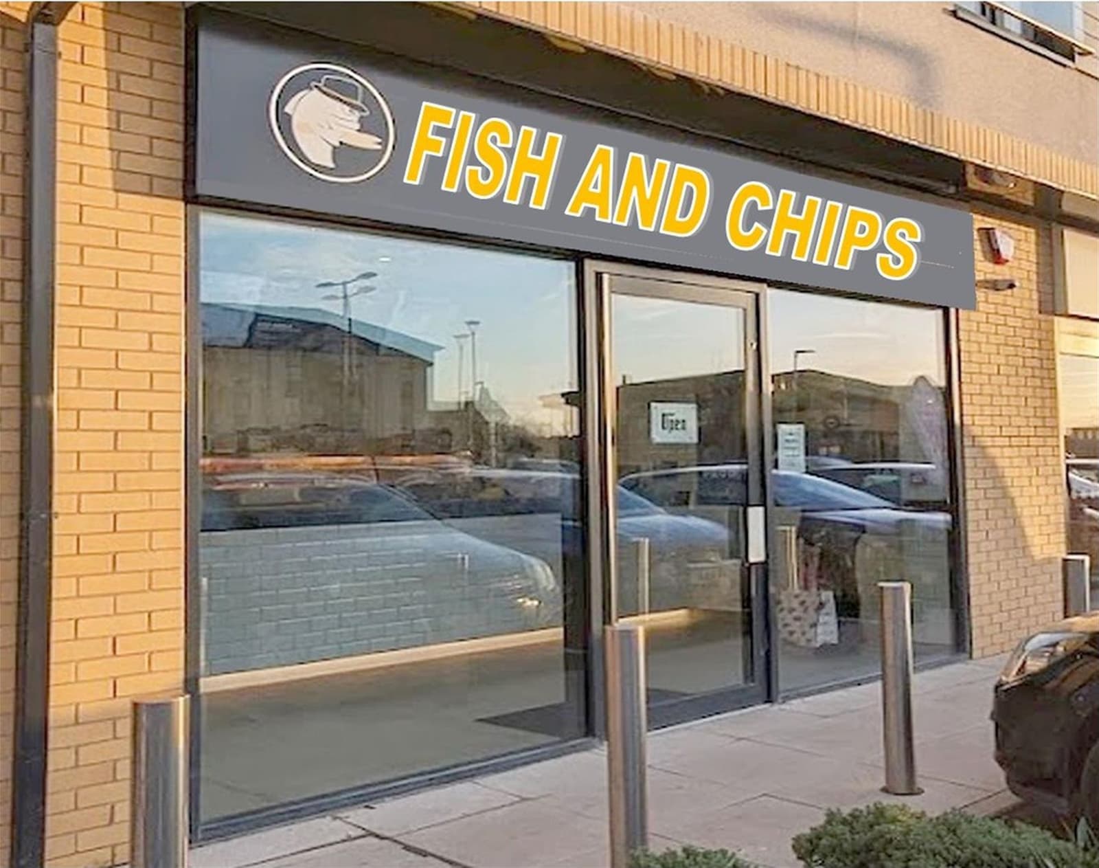 Newly fitted fish & chip shop, Houghton Regis — Fish & chip shop for sale in Houghton Regis, Bedfordshire