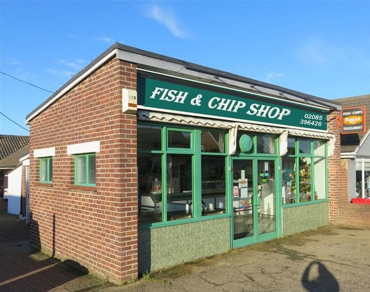 Firmly established fish & chip shop with same ownership past 18 years — Fish & chip shop for sale in Hullbridge, Essex