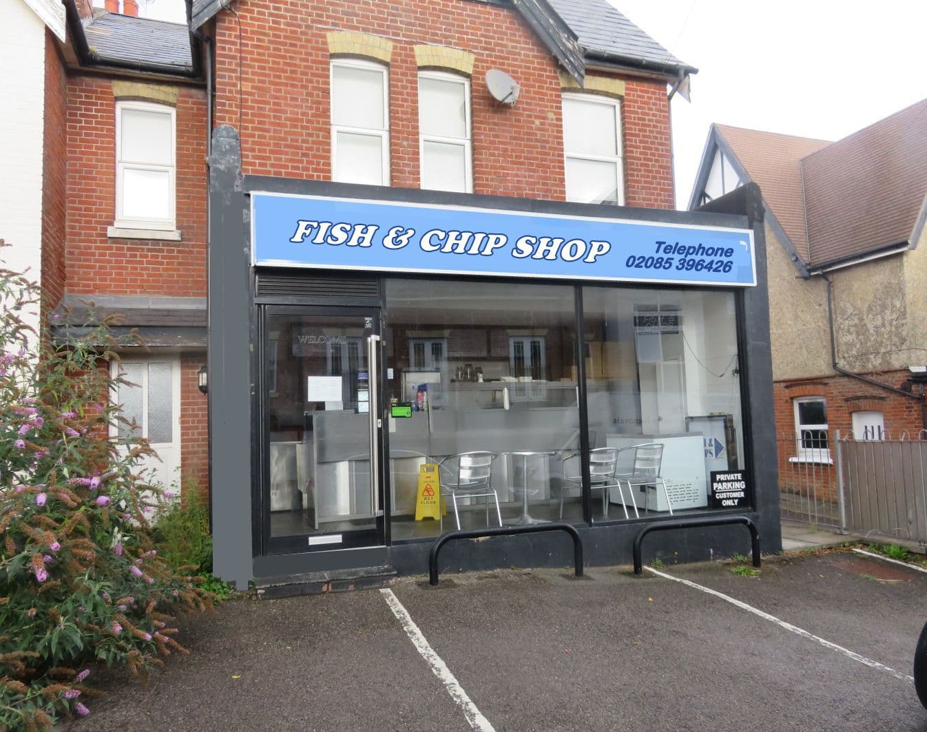 Modern semi-detached fish & chips business trading evenings only, closing 9.00 pm latest — Fish & chip shop for sale in Southampton, Hampshire