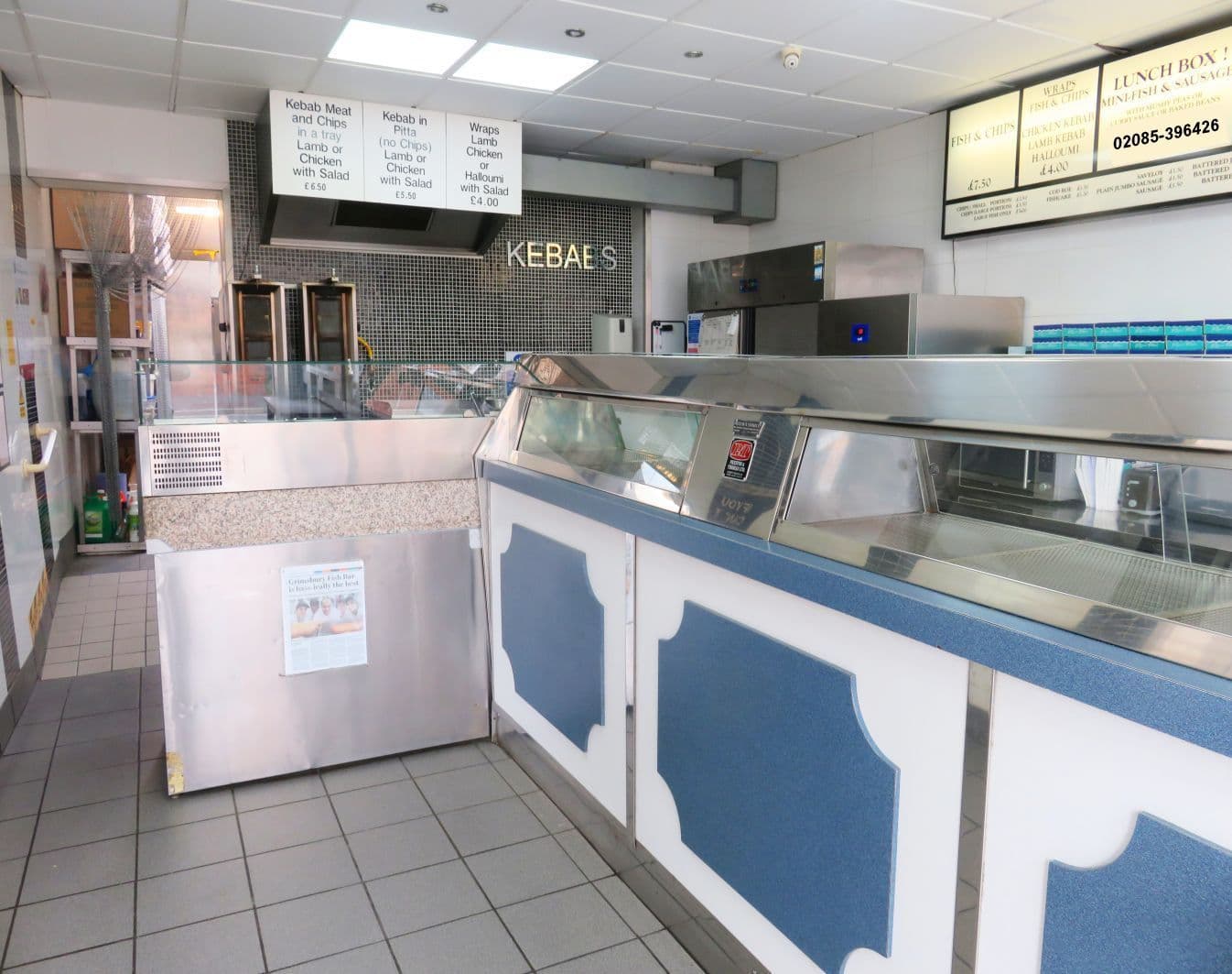 Same owership 40 years, high turnover fish & chip shop in North Oxfordshire — Fish & chip shop for sale in Oxfordshire