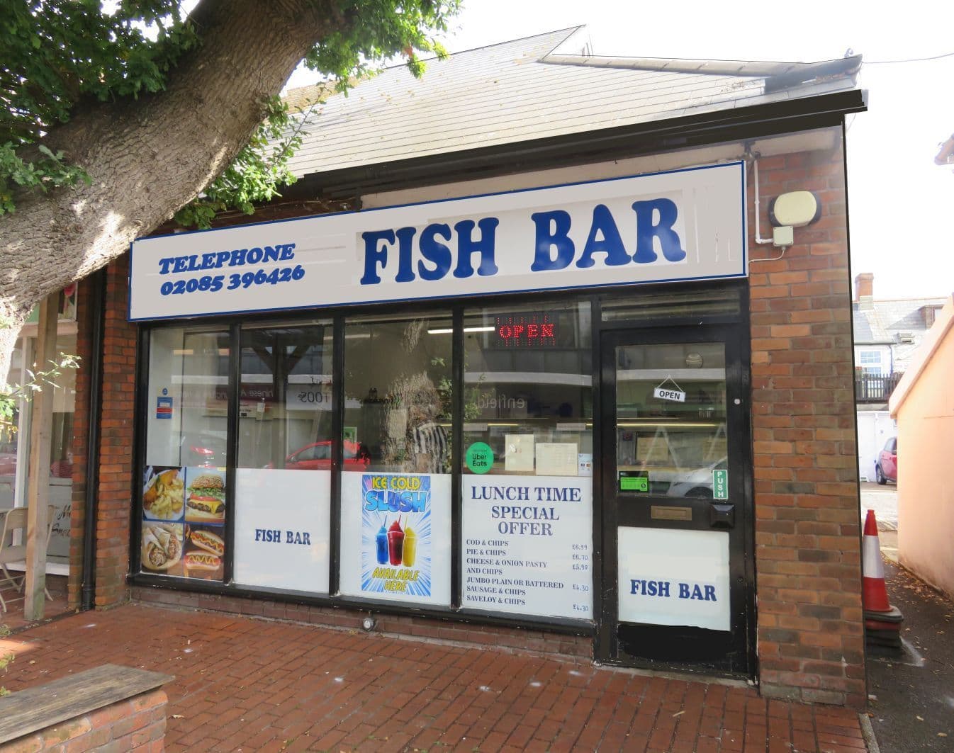Established fish & chip shop in affluent waterside town, closes 8.30 pm latest — Fish & chip shop for sale in Southampton, Hampshire